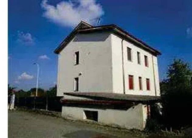 Immobile in asta di 116 m² con più di 5 locali e box auto doppio in vendita a Gossolengo - Foto 2