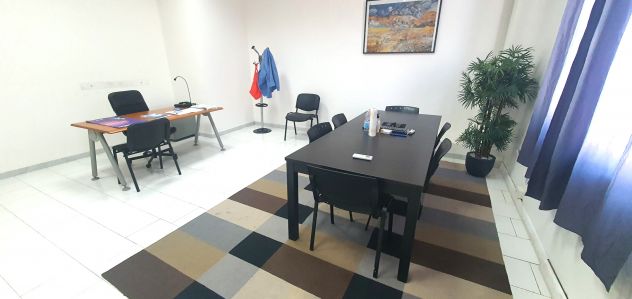 Locale ufficio attrezzato con posti auto - Foto 5