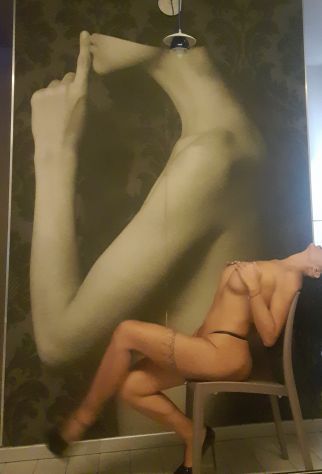 VIENI A PROVARE IL NOSTRO CANDEL MASSAGE IN STUDIO BENESSERE A TRANI - Foto 4 Tel:3313745418