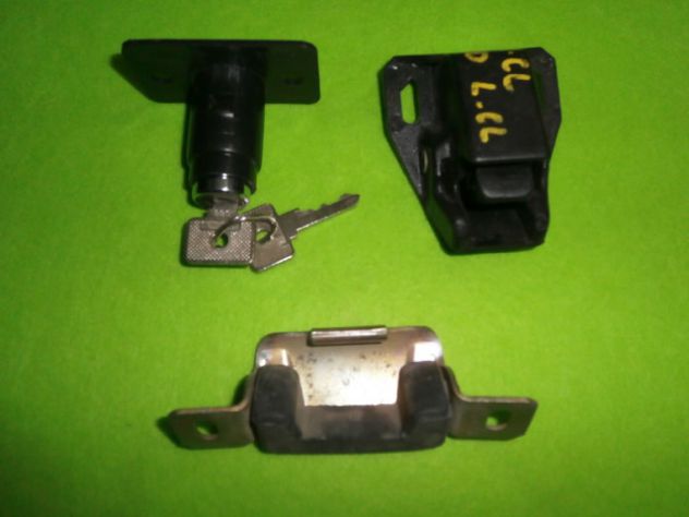 Serratura baule posteriore Fiat 127 seconda serie (versioni L C CL SPORT dal 77)