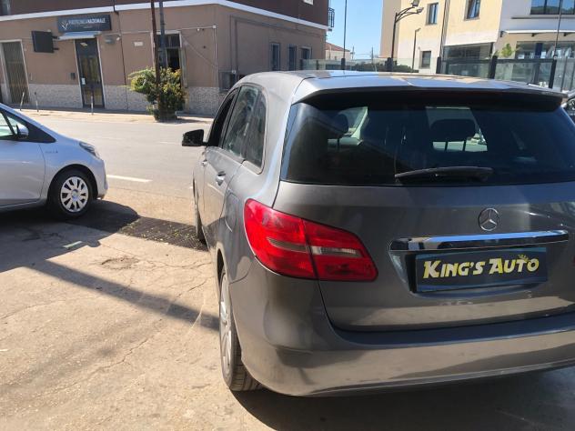 Mercedes-Benz B 180 CDI Premium 2014 - Garanzia 12 Mesi - Tagliandata - Retrocamera - Perfetta - Foto 5