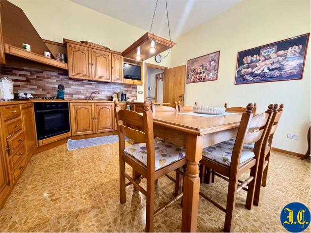 V005468 - BIFAMILIARE INDIPENDENTE CON GIARDINO ! - Foto 11