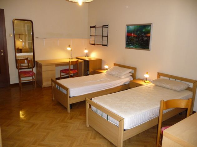 Camere per STUDENTESSE via Piccardi - Foto 3