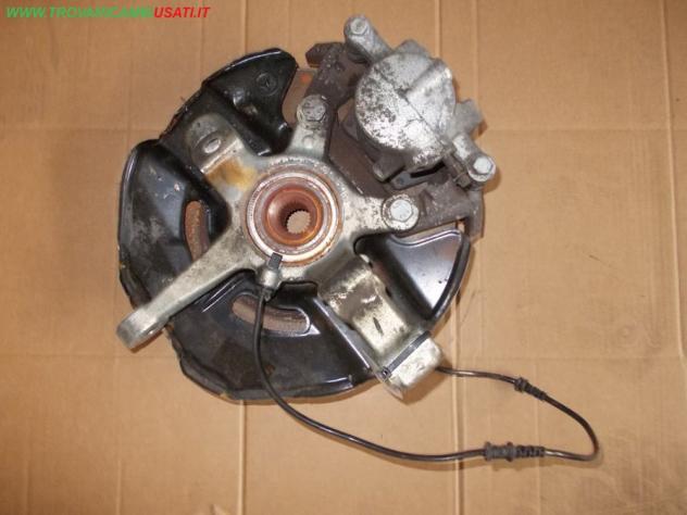 MONTANTE SOSP. ANT. DX CDI MERCEDES Classe B (T245)  Meccanica  Assale  Telaio  Fusello ruota ant. dx. MERCEDES - Classe B - 01-07-2008 - 01-10-2011