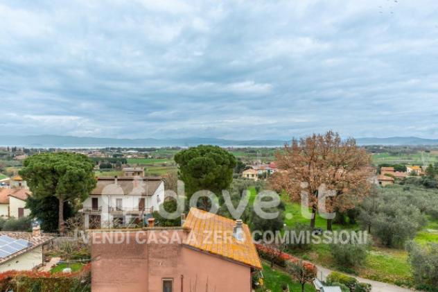 Appartamento di 85 m² con 3 locali e box auto in vendita a Castiglione del Lago
