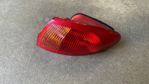 Fanale posteriore DX originale Alfa Romeo 147 (46556347)