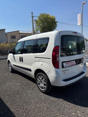 Fiat Doblo Dobl1.6 MJT 105CV PC Combi N1 - Foto 4