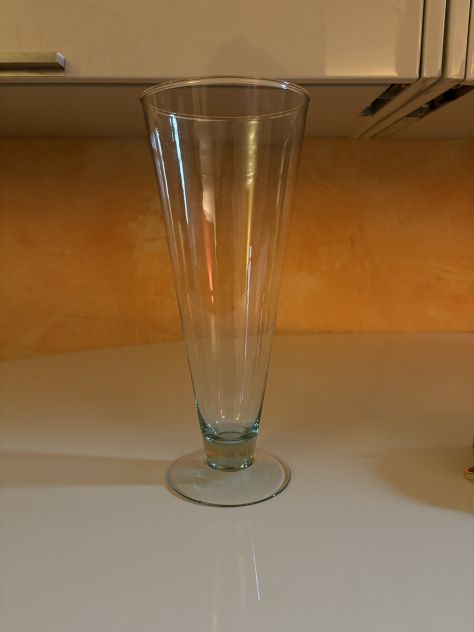 UN VASO IN VETRO TRASPARENTE COME NUOVO MA VINTAGE È DEGLI ANNI ‘80/90 - Foto 9