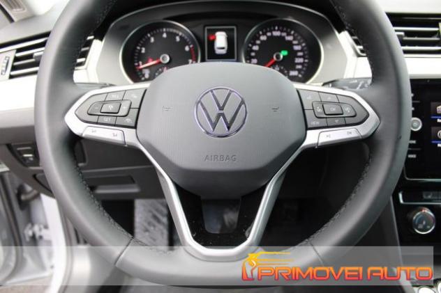 VOLKSWAGEN Passat Variant 1.5 TSI ACT DSG Style rif. 20832347 - Foto 2
