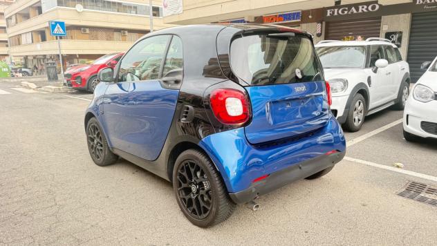 Smart ForTwo 70 1.0 Passion LED PANORAMA PACK SPORT PDC CERCHI 16 - Foto 4