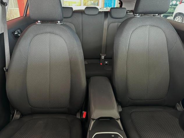 BMW 116d ADVANTAGE auto - Foto 6