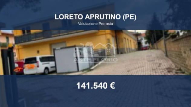 Immobile in asta di 536 m² con più di 5 locali in vendita a Loreto Aprutino