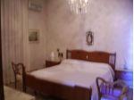 Camera Pescara centro matrimoniale uso singola solo donne