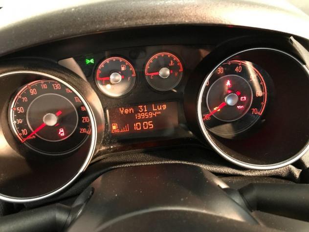 FIAT Punto 1.4 8V 5p. Natural Power Street - Foto 7