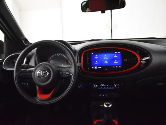 Toyota Aygo X - 1.0 VVT-i MT 2020 - Foto 3