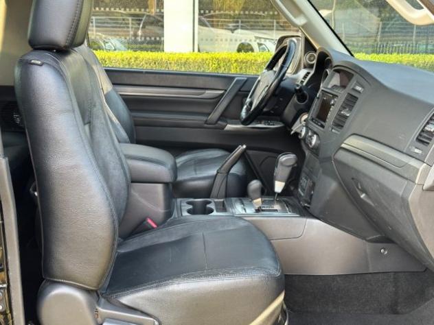 MITSUBISHI Pajero 3.2 DI-D 16V aut. 3p. Instyle DPF rif. 23869073 - Foto 9