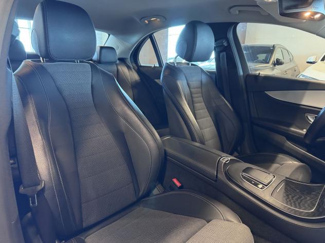 Mercedes-Benz Classe E E200d Auto Business Sport - Foto 8