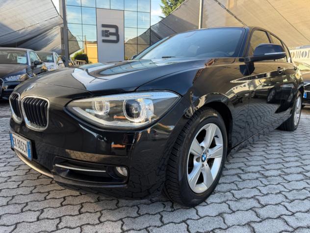 BMW 116 i 5p Sport XENON+PDC IDONEA NEOPATENTATO