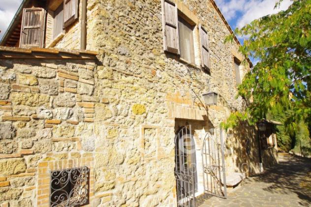 Rustico / Casale di 285 m² con più di 5 locali in vendita a Montepulciano - Foto 17