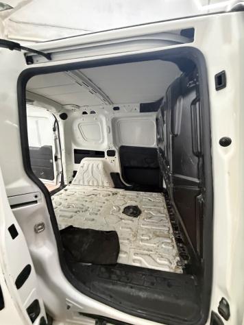 Fiat Doblo Dobl1.3 MJT PC-TN Cargo Lamierato - Foto 9