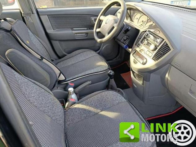KIA Carens 2.0 16V CRDi LX rif. 24164513 - Foto 5