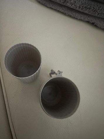 Porta spazzolino in plastica - Come nuovo - Foto 2