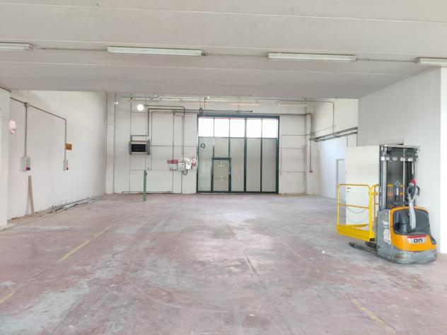 Capannone artigianale in affitto a Cascina 330 mq Rif: 1094764 - Foto 3