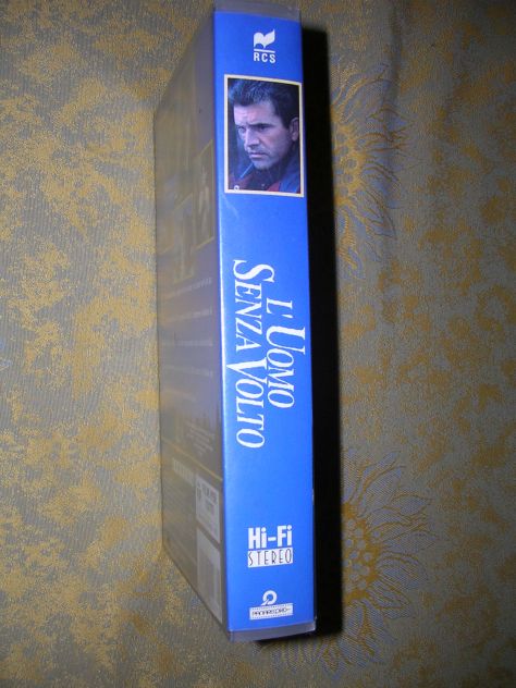 L'UOMO SENZA VOLTO - Foto 2