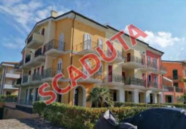Immobile in asta di 43 m², box auto in vendita a Potenza Picena - Foto 2