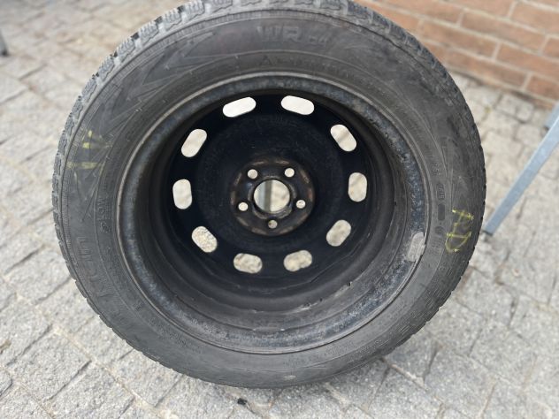 Kit Pneumatici Invernali Nokian + Cerchi - Foto 4