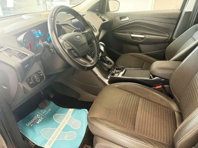 Ford Kuga 1.5 TDCi 120 CV S&S Powershift Titanium - Foto 6