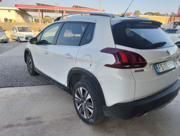 Peugeot 2008 PureTech Turbo 110 S&S Allure - Foto 9