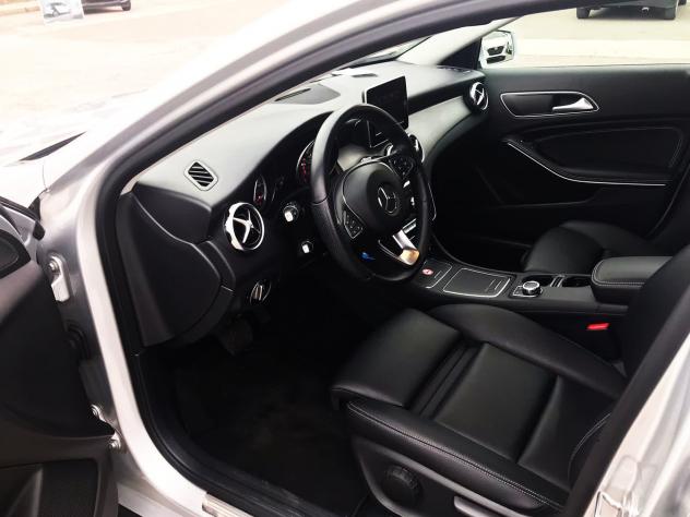 Mercedes-benz GLA 180 122CV 7G-TRONIC AUTOMATIC SPORT - LED NAV CARPLAY PELLE CAMERA SENSOR CERCHI R18 - Foto 3