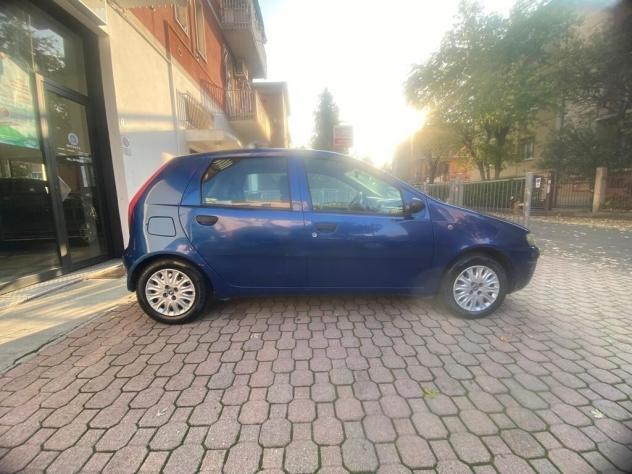 Fiat Punto 1.2 KM 73.000 Si Neopatentati - Foto 6