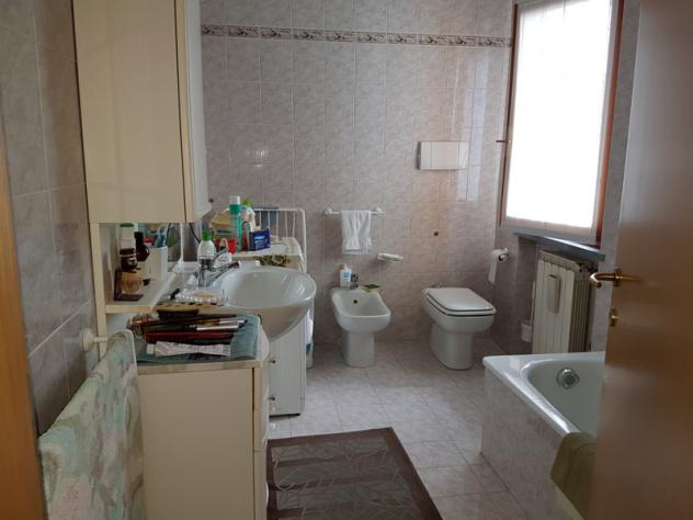 APPARTAMENTO di 4 vani e di 90 mq (MASSA - MARINA DI MASSA) rif. A384 - Foto 6