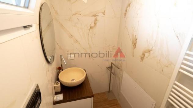 Stupendo Trilocale con Terrazzo in Parquet – Zona Stazione/Centro - Foto 17