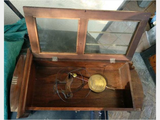 Cassa pendola fine 1800, vetrinetta