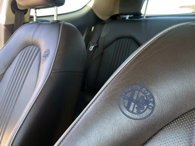 Alfa Romeo MiTo 1.3 JTDm 80 CV S&S Distinctive - Foto 9