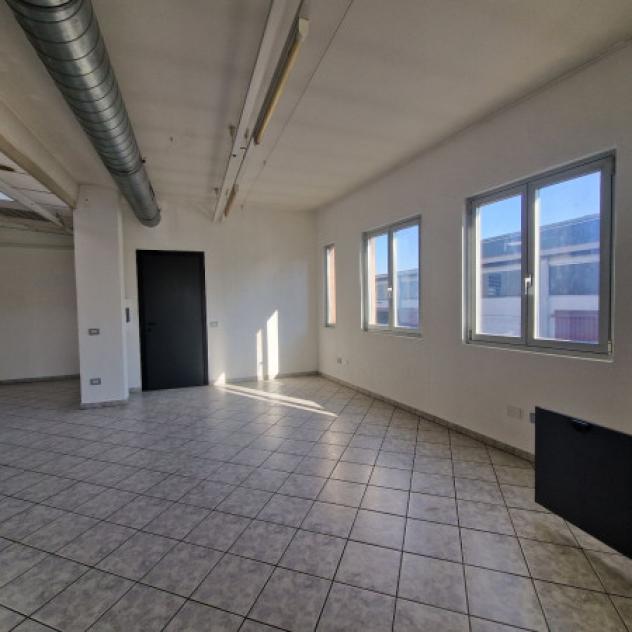 Immobile di 110 m² con 2 locali in affitto a Rho - Foto 6