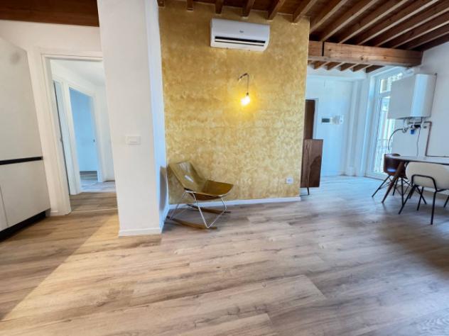 Appartamento di 85 m² con 3 locali in affitto a Milano - Foto 12
