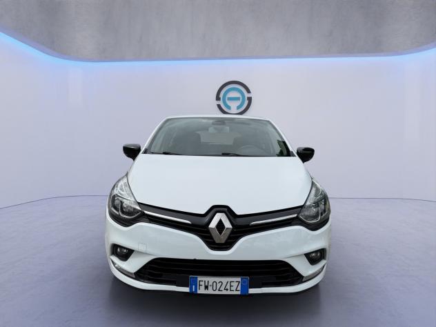 Renault Clio dCi 8V 75 CV 5 porte Moschino Zen - Foto 2