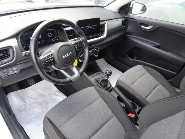 Kia Stonic 1.2 MPI Urban - Foto 6