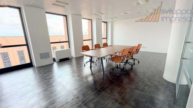 UFFICIO IN CENTRO DIREZIONALE IN AFFITTO A BERNAREGGIO - Foto 3