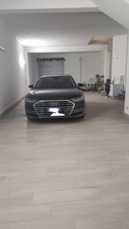 Floridia affittasi garage per uso deposito , posto auto, o posto moto