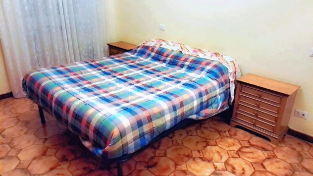 STANZA SINGOLA PER STUDENTESSA O LAVORATRICE DONNA - Foto 2