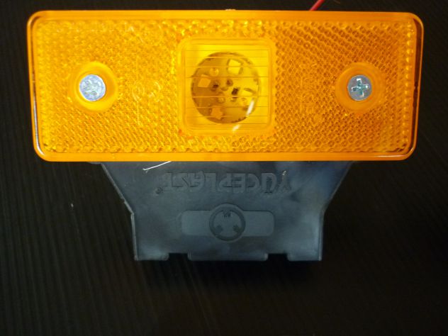 Fanali 4 LED Ambra Laterali 12/24v Supporto PVC - Foto 10