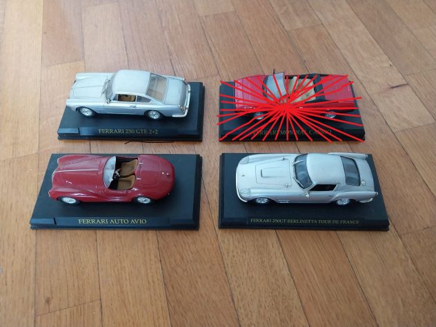 FERRARI Modellini in scala 1:43 - Foto 4