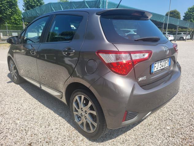 Toyota Yaris 1.0 5 porte Lounge - Foto 5