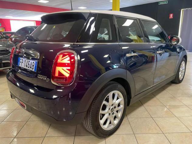 MINI Cooper D 1.5 Cooper D 5 porte *AUTOMATICO/LUCI/PDC* rif. 24139393 - Foto 2