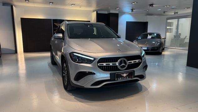 MERCEDES-BENZ GLA 180d Advanced - 2024 - Foto 3